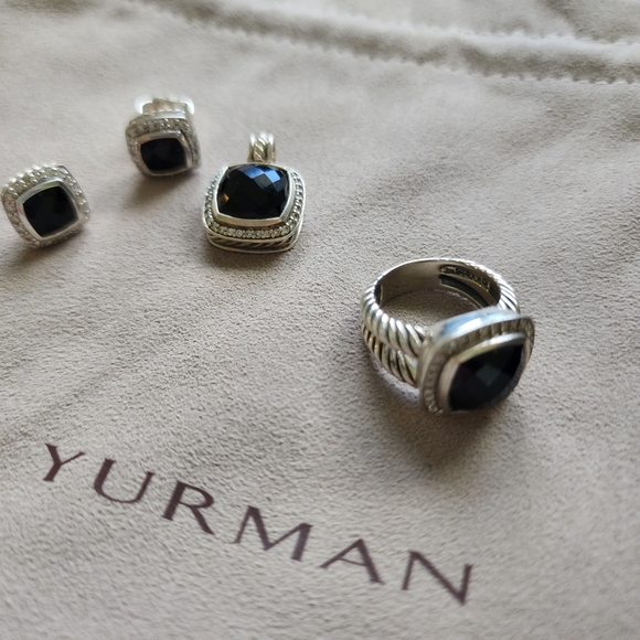 David Yurman black onyx and diamond ring - Picture 9 of 10